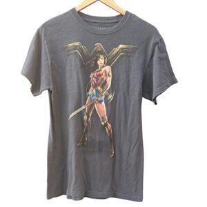 Gal Gadot Wonder Woman DC Comic Grey Gray T Shirt Short Sleeve S Nerd Nerdy